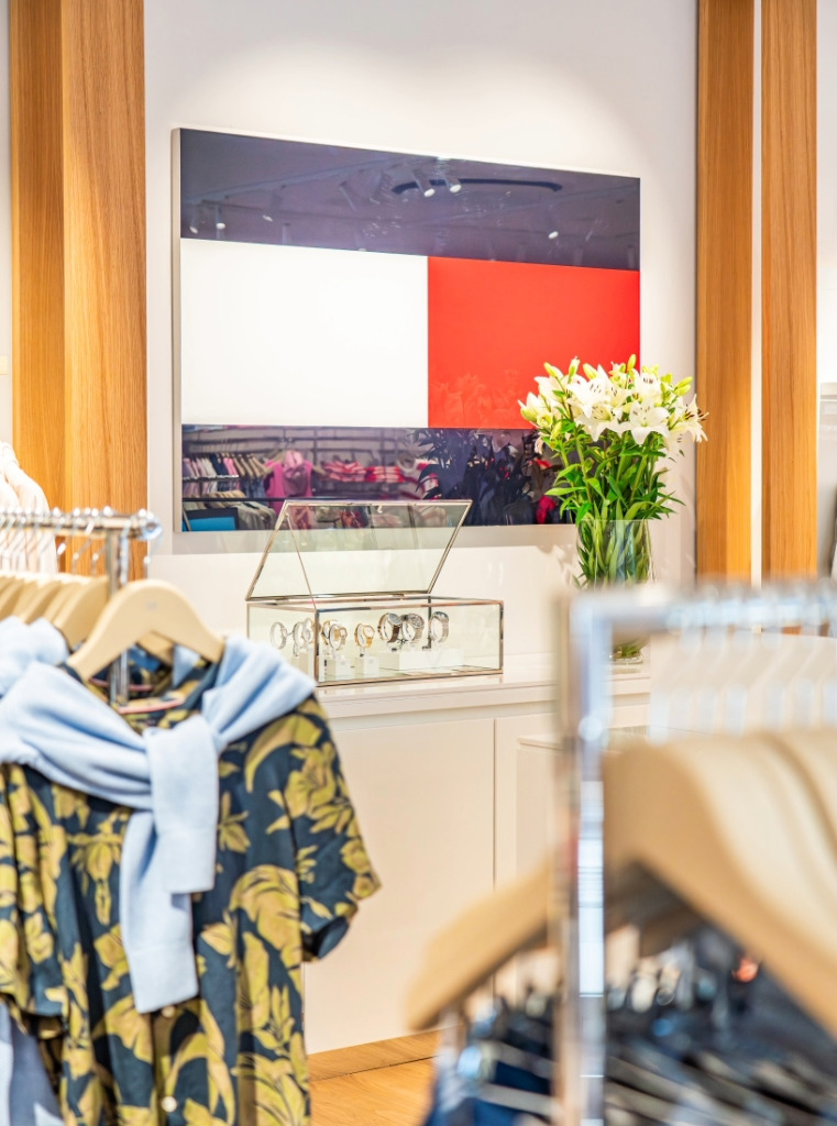 Tommy Hilfiger Store